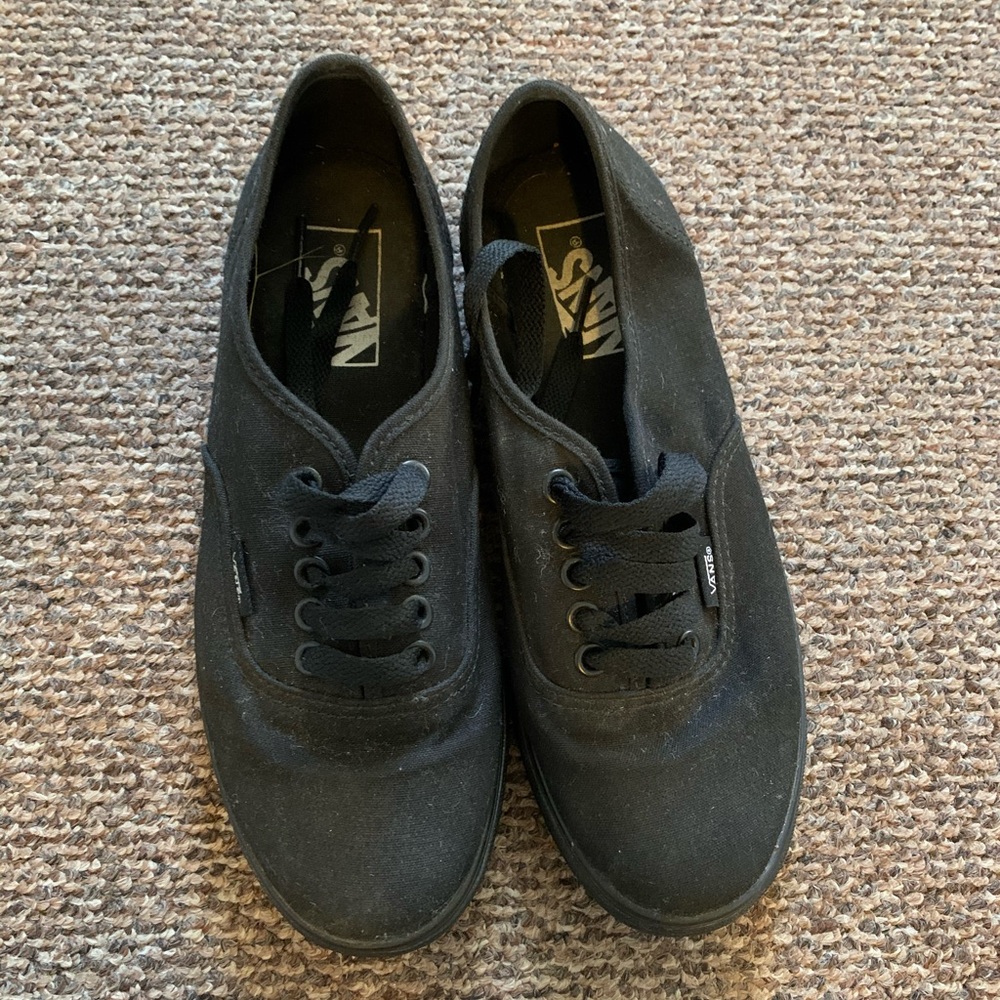 Women’s low profile vans